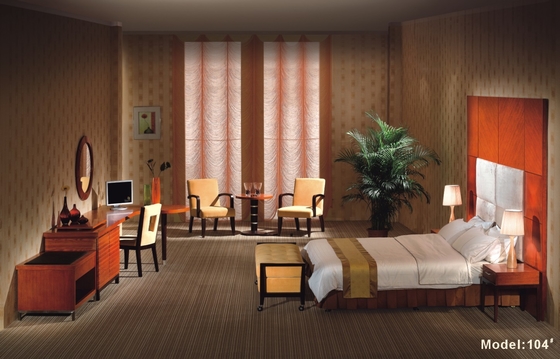 Gelaimei Cherry Color Hotel Bedroom Furniture ajusta-se com a tabela de molho da madeira maciça